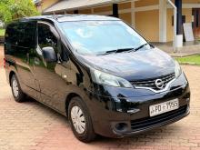Nissan Nv200 2010 Van