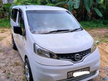 Nissan NV200 2009 Van