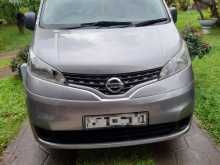 Nissan NV200 2011 Van