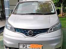 https://riyasewana.com/uploads/nissan-nv200-2015-148171512813.jpg
