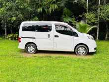 Nissan NV200 2021 Van