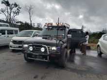 Nissan Pathfinder 1988 SUV