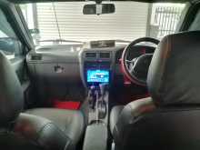 https://riyasewana.com/uploads/nissan-pathfinder-1988-1010464312754.jpg