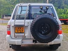 https://riyasewana.com/uploads/nissan-patrol-199331317022.jpg