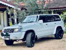 Nissan Patrol 2000 SUV