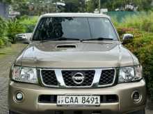https://riyasewana.com/uploads/nissan-patrol-diesal-2014-3010285812643.jpg
