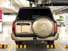 https://riyasewana.com/uploads/nissan-patrol-y61-118072124523.jpg