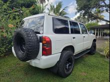 https://riyasewana.com/uploads/nissan-patrol-y61-215432917906.jpg