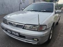 Nissan Pulsar 2000 Car