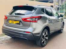https://riyasewana.com/uploads/nissan-qashqai-moonroof-2019-1110095612574.jpg