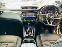 https://riyasewana.com/uploads/nissan-qashqai-tekna-10155624564.jpg