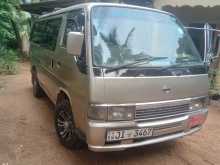 Nissan Qd 32 2000 Van