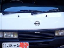 Nissan Qd 32 1999 Van