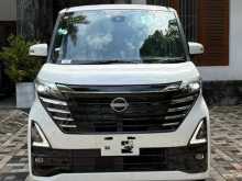 Nissan Roox 2023 Car