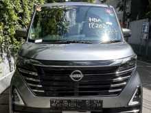 Nissan Roox 2023 Car