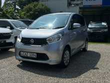 Nissan Roox 2015 Car