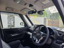 https://riyasewana.com/uploads/nissan-roox-highway-181001336615.jpg