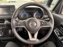https://riyasewana.com/uploads/nissan-roox-highway-2023-2510053612123.jpg