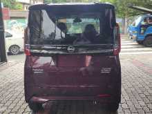 https://riyasewana.com/uploads/nissan-roox-highway-21115534172.jpg