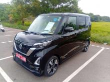https://riyasewana.com/uploads/nissan-roox-highway-26833226296.jpg