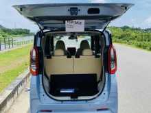 https://riyasewana.com/uploads/nissan-roox-x-1213204222093.jpg