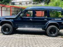 https://riyasewana.com/uploads/nissan-safari-y60-31044314932.jpg