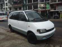 Nissan Serena 1992 Van