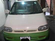 Nissan Serena 1994 Van