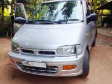 Nissan Serena 1998 Van