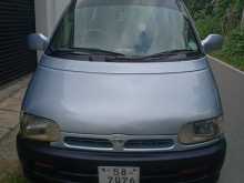 Nissan Serena 1992 Van