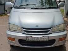 Nissan Serena 1998 Van