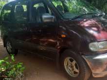 Nissan Serena 1992 Van