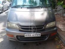 Nissan Serena 1995 Van