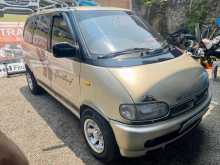 Nissan Serena 1993 Van