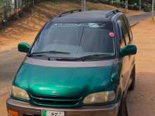 Nissan Serena 1991 Van