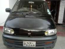 Nissan Serena 1992 Van