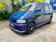 Nissan Serena 1992 Van