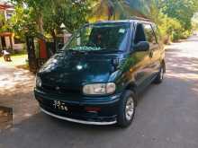 Nissan Serena 1992 Van