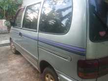 Nissan Serena 1993 Van