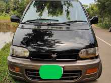 Nissan Serena 1993 Van