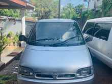 Nissan Serena 1993 Van