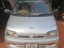 Nissan Serena 1993 Van