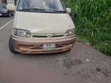 Nissan Serena 1993 Van