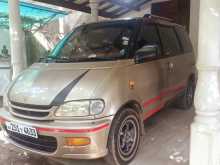 Nissan Serena 1994 Van