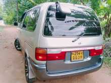 Nissan Serena 1995 Van