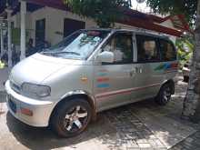 Nissan Serena 1996 Van