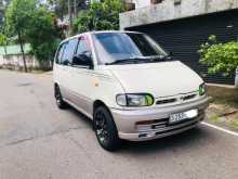 Nissan Serena 1996 Van