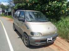 Nissan Serena 1997 Van