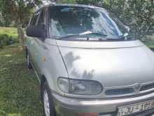 Nissan Serena 1998 Van