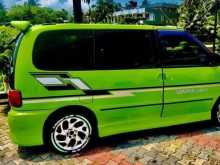 Nissan Serena 1998 Van
